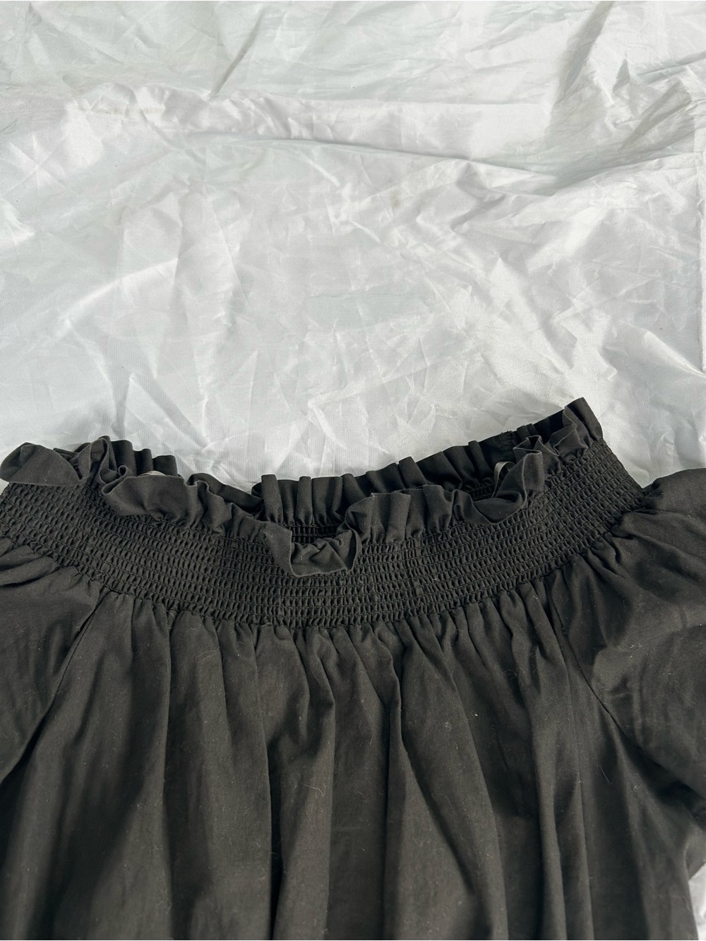 J Marie Black Off-Shoulder Smocked Crop Top - Picture 4 of 6